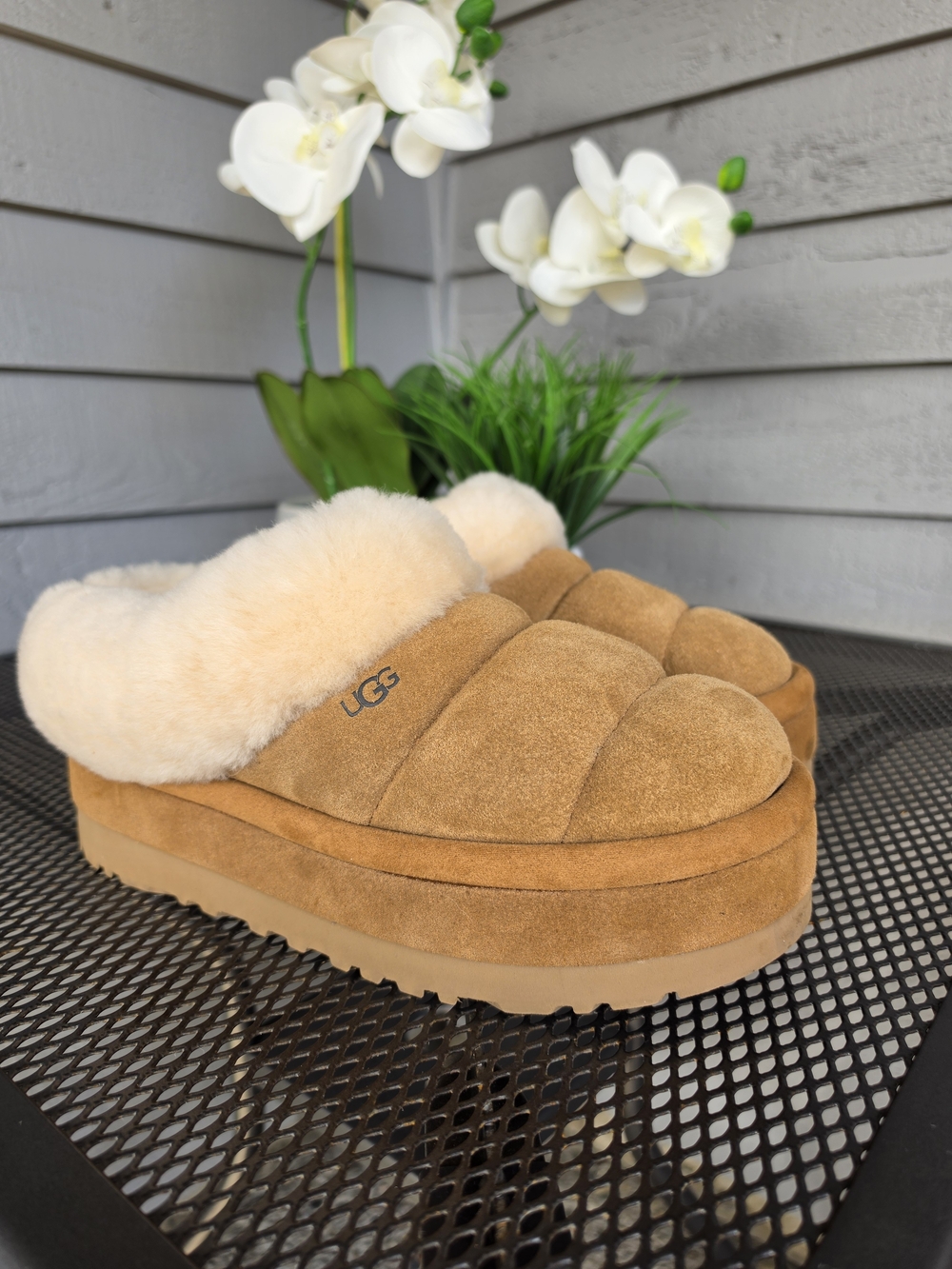 UGG Women's Tazzlita Suede Platform Slippers in Chestnut